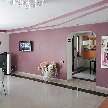 Vila Family Cricova ภายนอก รูปภาพ