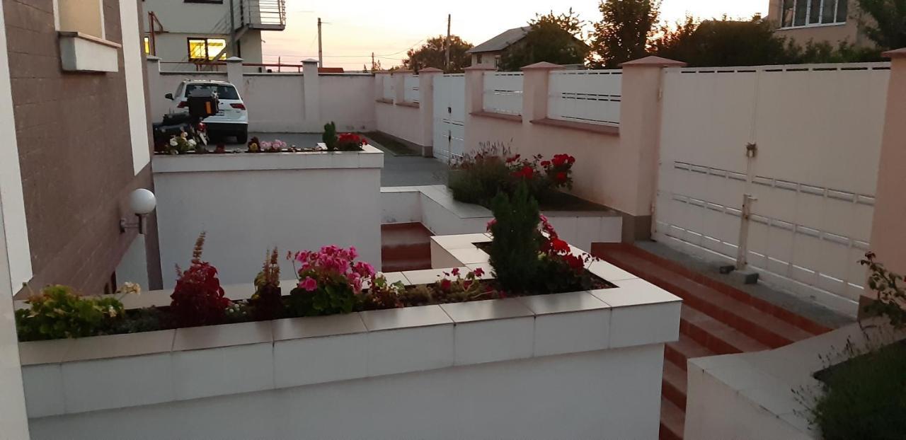 Vila Family Cricova ภายนอก รูปภาพ