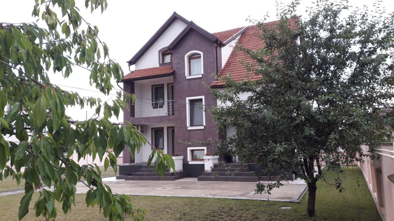 Vila Family Cricova ภายนอก รูปภาพ